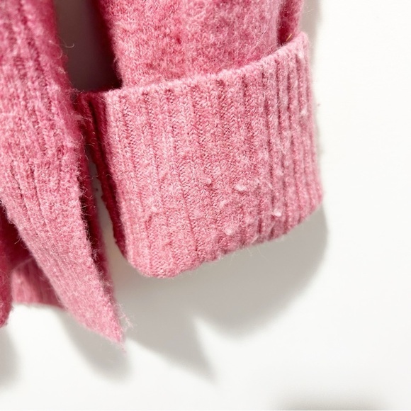 J. Crew Side Slit Supersoft Turtleneck Sweater Size Medium Pink Merino Wool - Picture 7 of 15